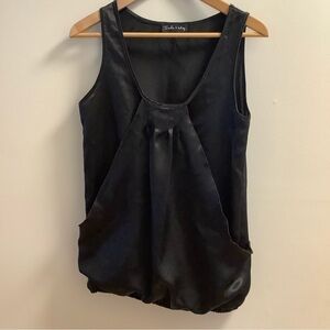 FRANKIE & Missy  Tank Top. Size S